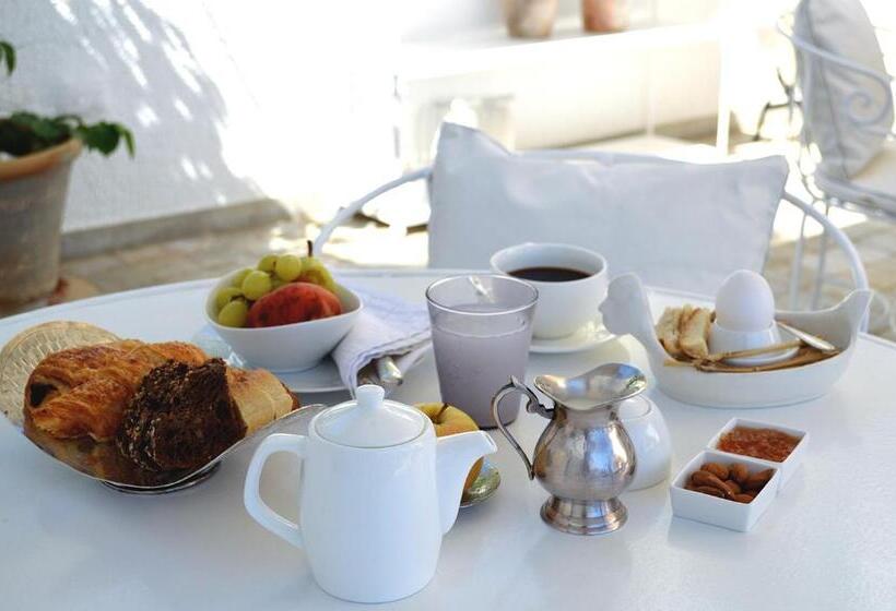 פנסיון Villa Edo