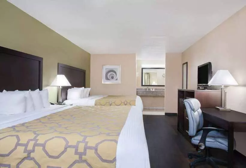 호텔 Baymont By Wyndham Lake City