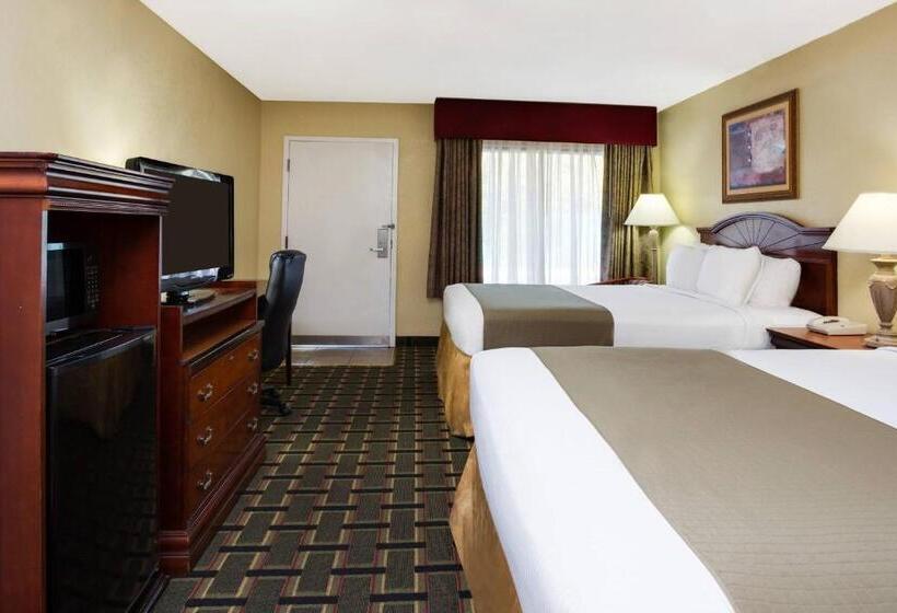 فندق Baymont By Wyndham Lake City