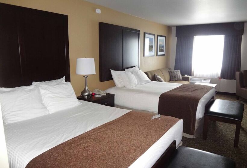 ホテル Best Western Oak Meadows Inn