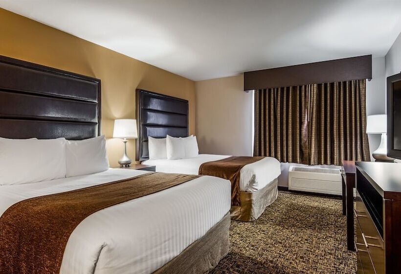 ホテル Best Western Oak Meadows Inn