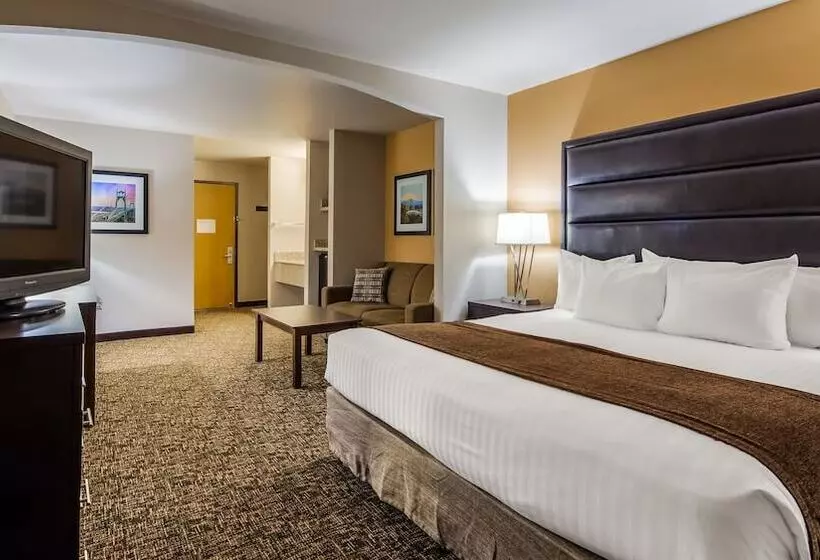 فندق Best Western Oak Meadows Inn