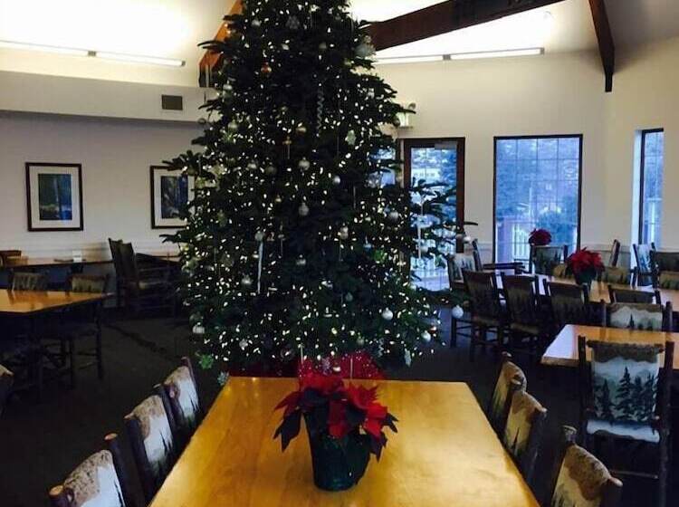 Szálloda Lakeside Lodge And Suites