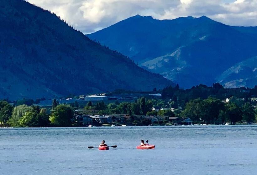 Szálloda Lakeside Lodge And Suites