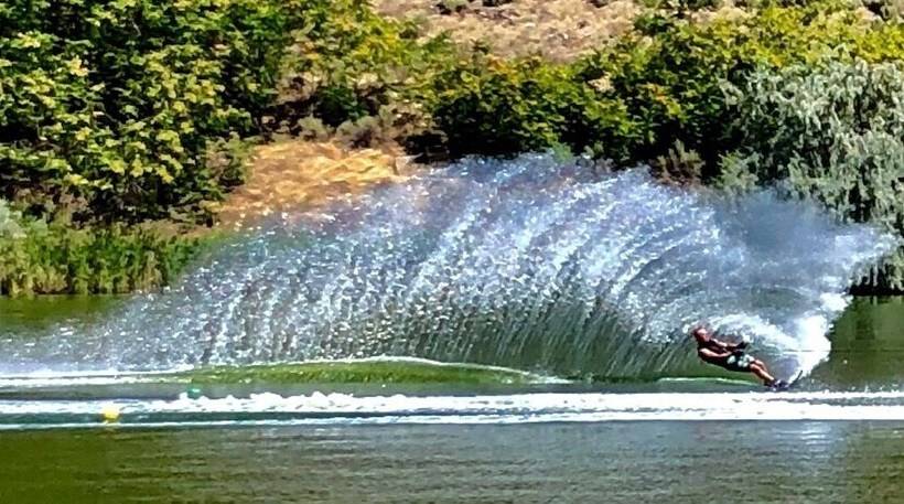 Szálloda Lakeside Lodge And Suites