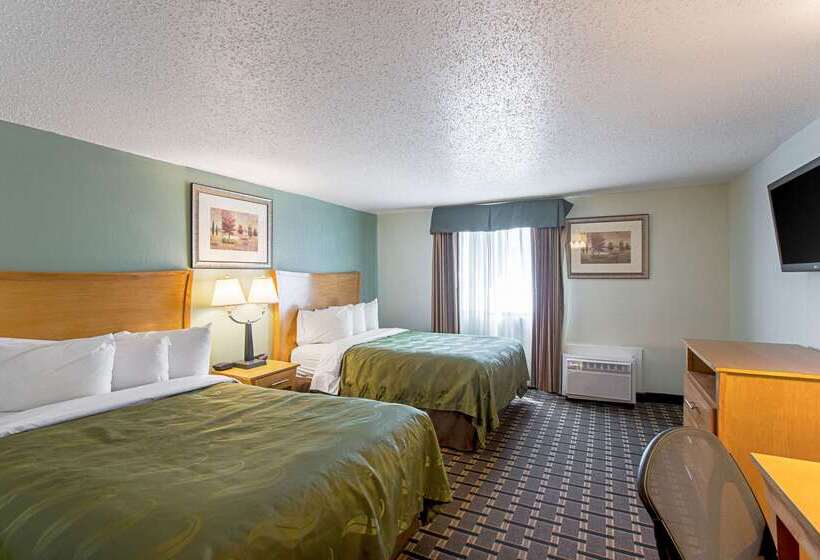 Hotel Quality Inn & Suites Near I480 And I29