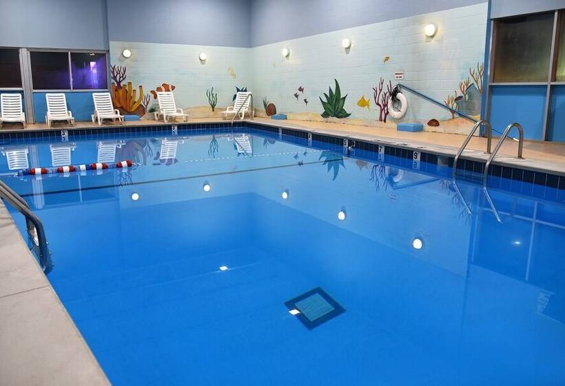 Hotel Quality Inn & Suites Near I480 And I29