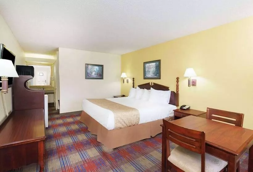 호텔 Travelodge By Wyndham Montgomery East