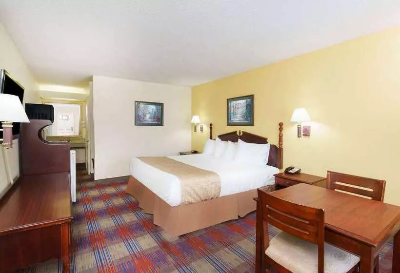 호텔 Travelodge By Wyndham Montgomery East