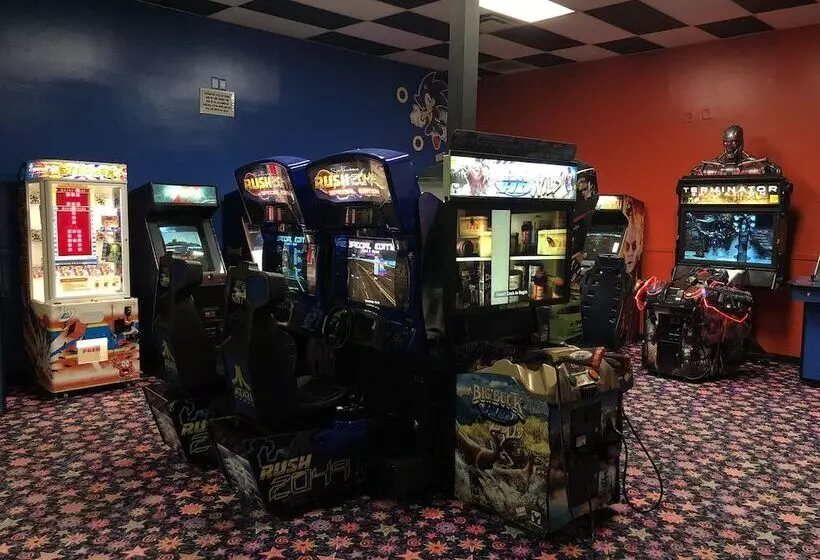 리조트 Gold Dust West