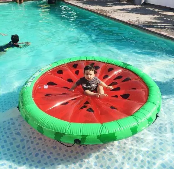 ホテル Coronado Inn