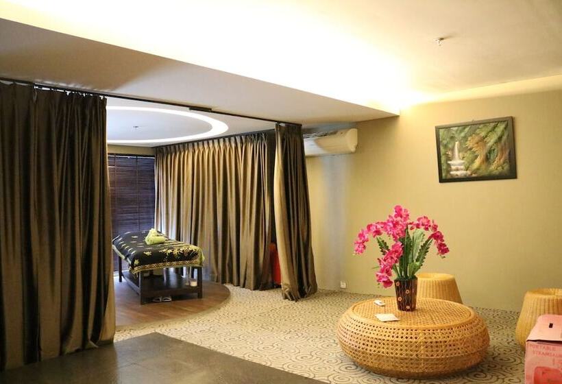 Emersia Hotel & Resort Batusangkar