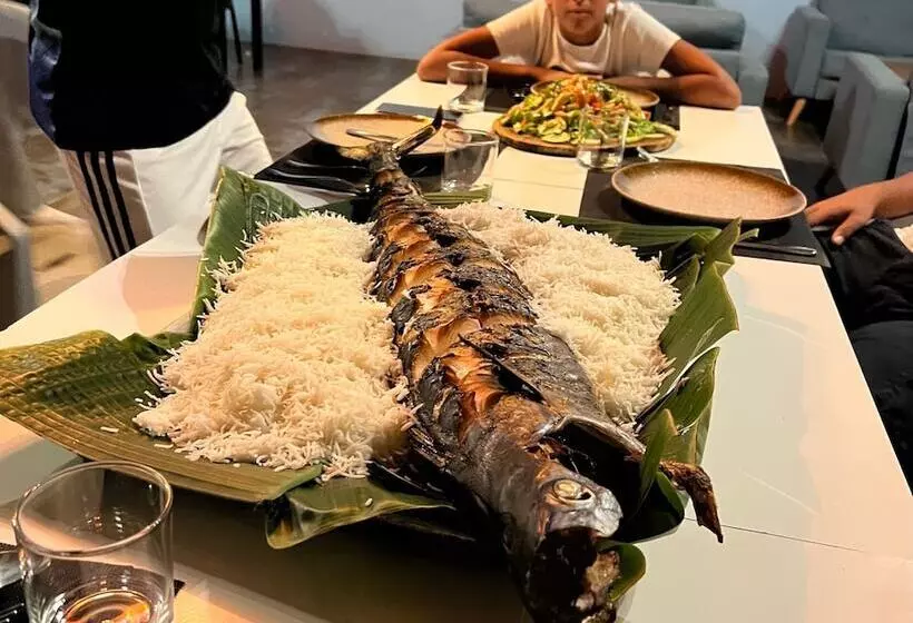 هتل Lagoon Villa Thoddoo