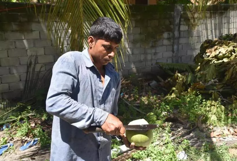 هتل Lagoon Villa Thoddoo