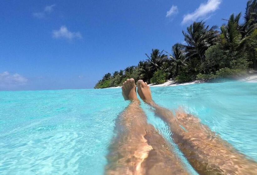 هتل Lagoon Villa Thoddoo