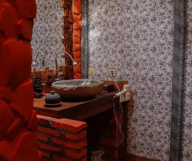 Rajaklana Resort And Spa