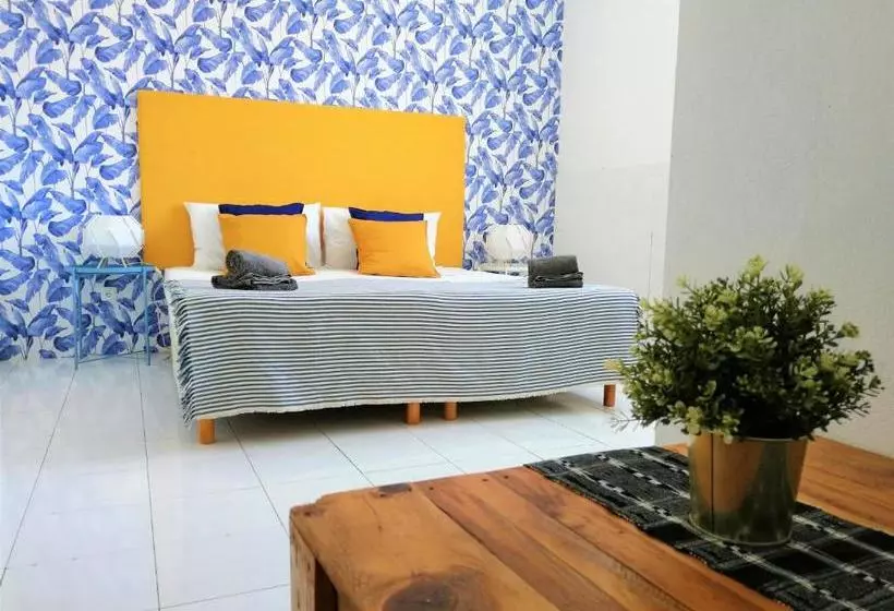 تختخواب و صبحانه Casa Blu Guesthouse   Maison D Hôtes