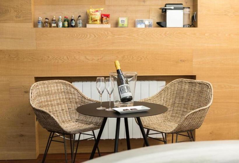 酒店 El Recer De Masia Serra