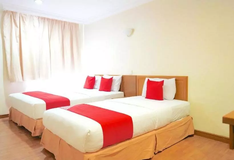 Hotelli Oyo 44051 Sunlight Inn