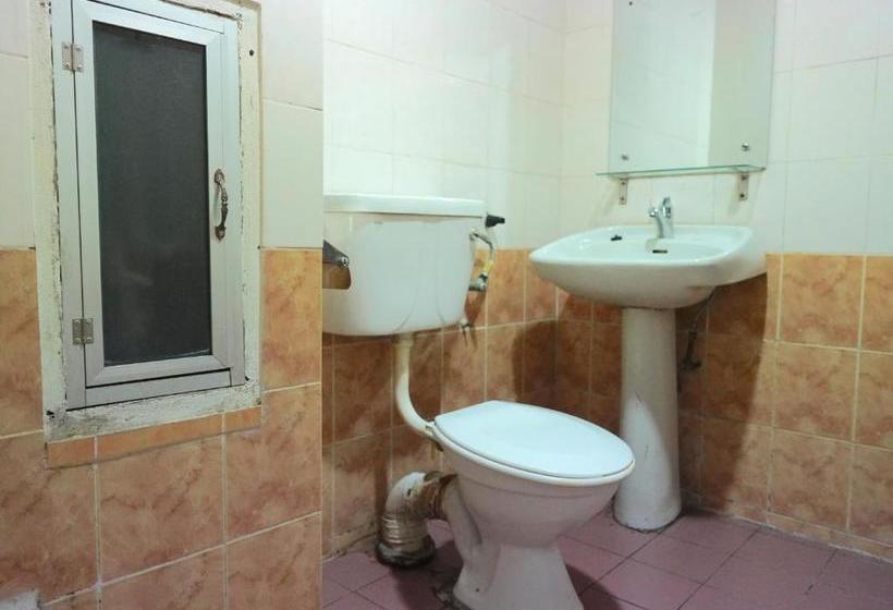 هتل Oyo 44051 Sunlight Inn