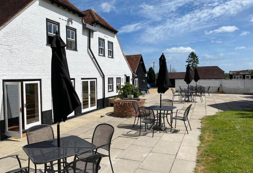 مبيت وإفطار George & Dragon Country Pub & Hotel Wolverton Townsend