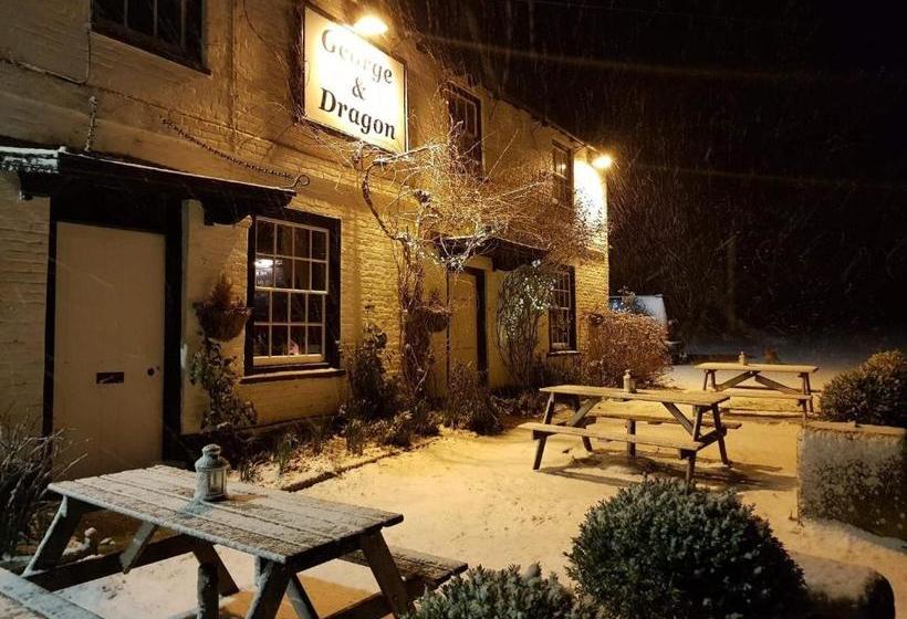 مبيت وإفطار George & Dragon Country Pub & Hotel Wolverton Townsend