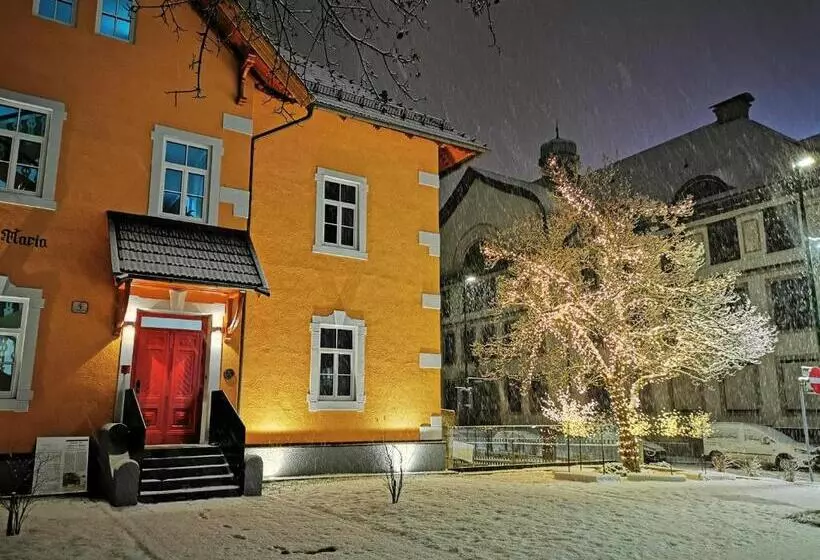 Villa Maria   Suiten & Appartement