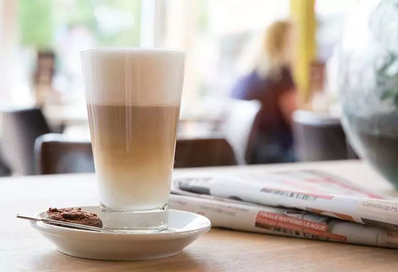 Aamiaismajoitus (B&B) De Jongens