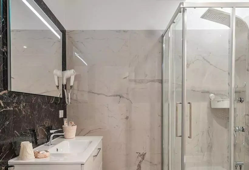 تختخواب و صبحانه Mediterraneo Palace Luxury Affittacamere