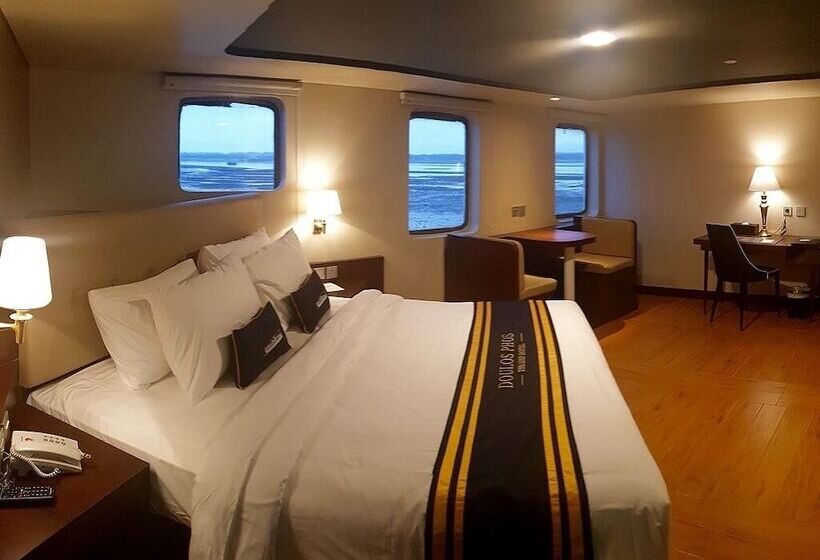 酒店 Doulos Phos The Ship