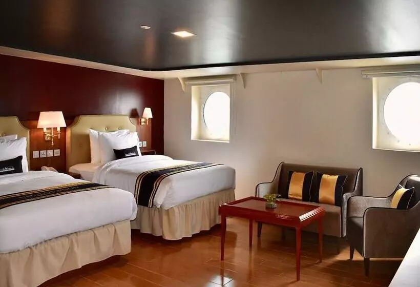 ホテル Doulos Phos The Ship