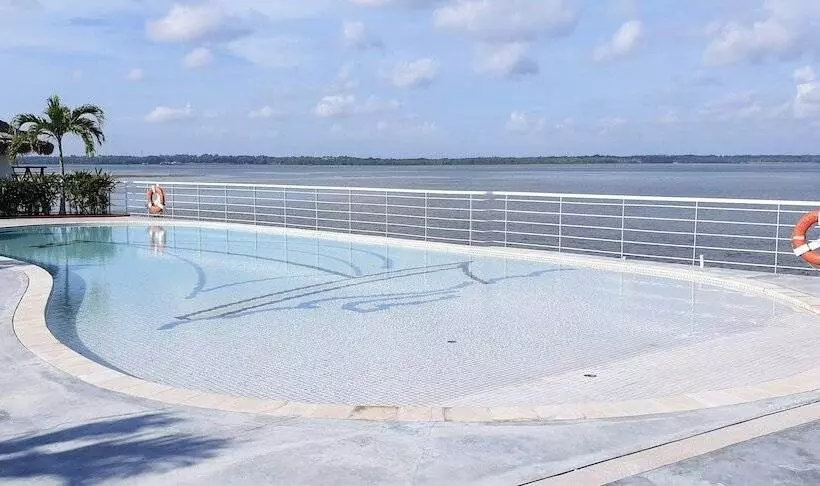 ホテル Doulos Phos The Ship