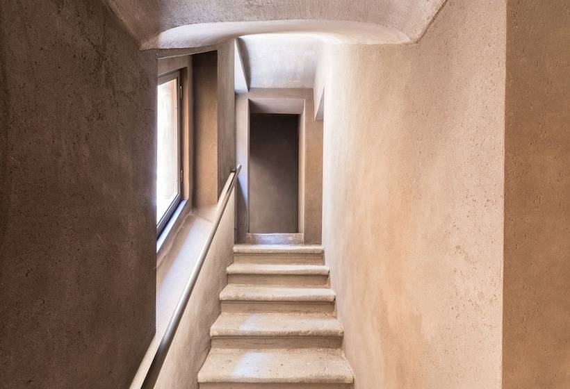 בית מלון כפרי Scenario