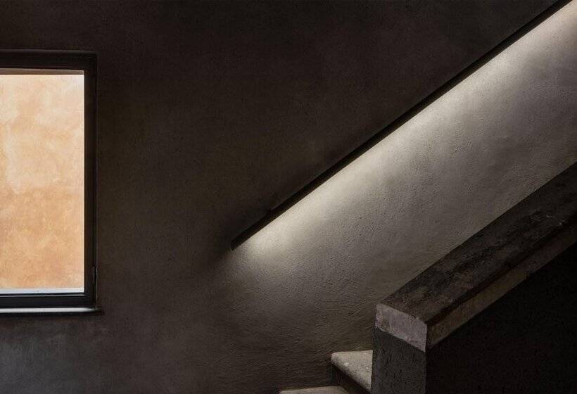 בית מלון כפרי Scenario