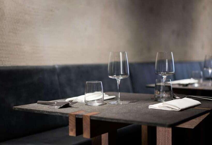 בית מלון כפרי Scenario