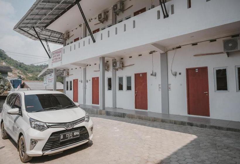 פנסיון Reddoorz Near Gatot Subroto Lampung 2