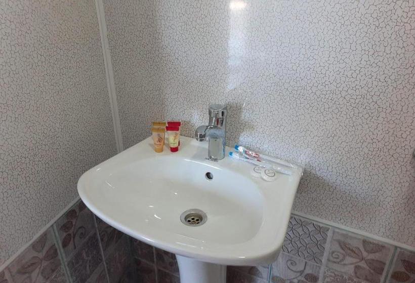 پانسیون Guest House Libu Zugdidi