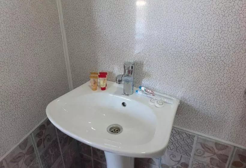 پانسیون Guest House Libu Zugdidi