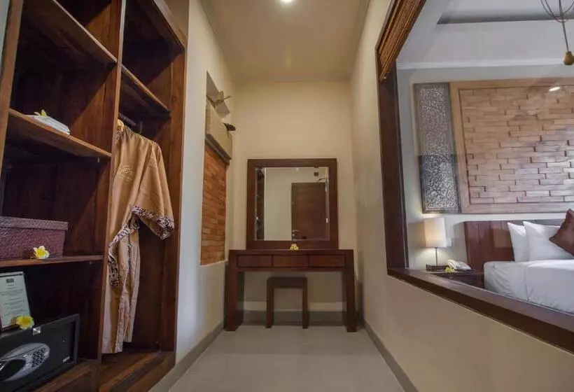 The Mudru Resort By Pramana Villas