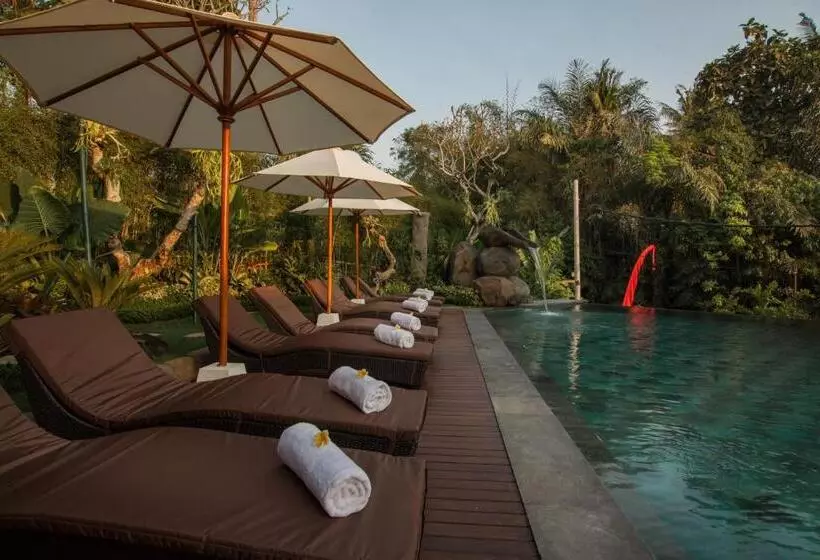 The Mudru Resort By Pramana Villas