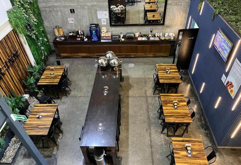 酒店 Hangar Select Aeropuerto Guadalajara