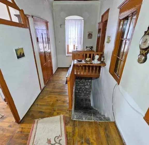 تختخواب و صبحانه Guest House Panorama