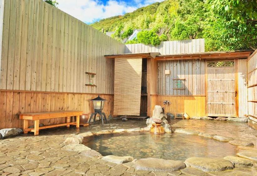 ホテル Cocorone Lodge And Spa