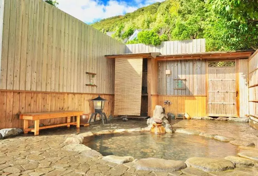 ホテル Cocorone Lodge And Spa