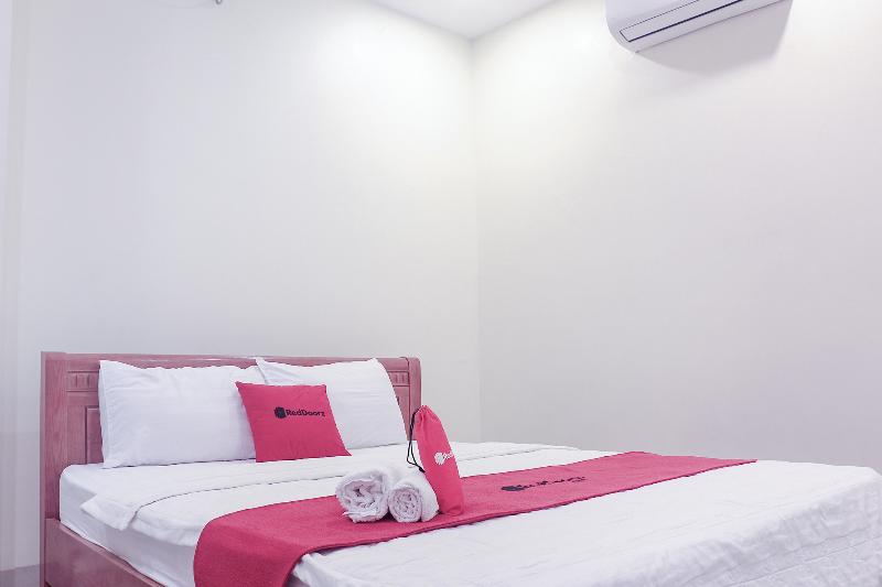 Fotos del hotel Reddoorz Plus @ Dong Den Street:  13