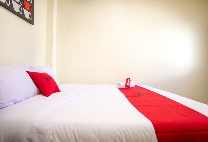 بنسيون Reddoorz Near Taman Kota Ternate