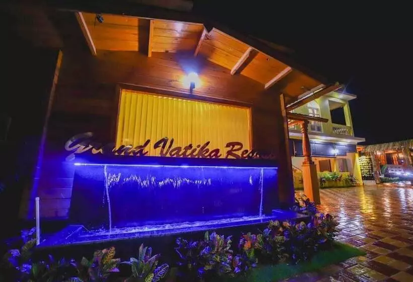 Grand Vatika Resort