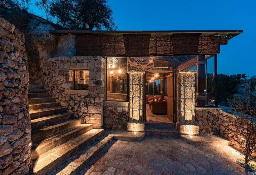 Отель Masseria Torre Rossa