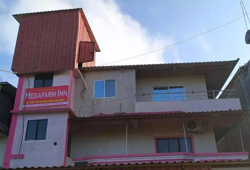 ホテル Megafarm Inn