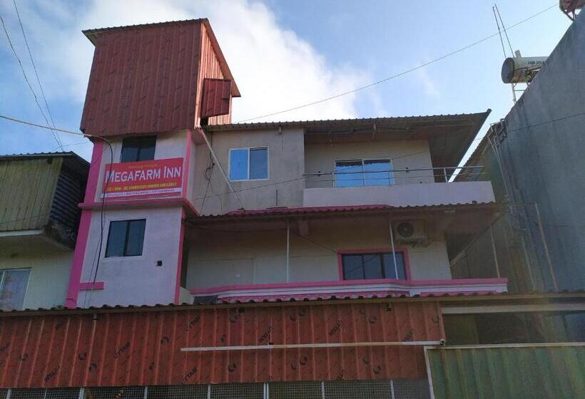 Hotell Megafarm Inn